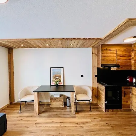 Chaleureux Au Centre *