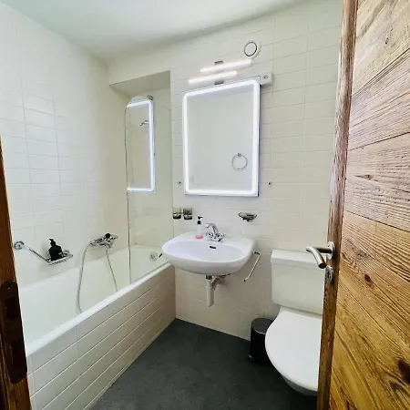 Chaleureux Au Centre *